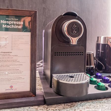 Pentacity Hotel Balikpapan 外观 照片
