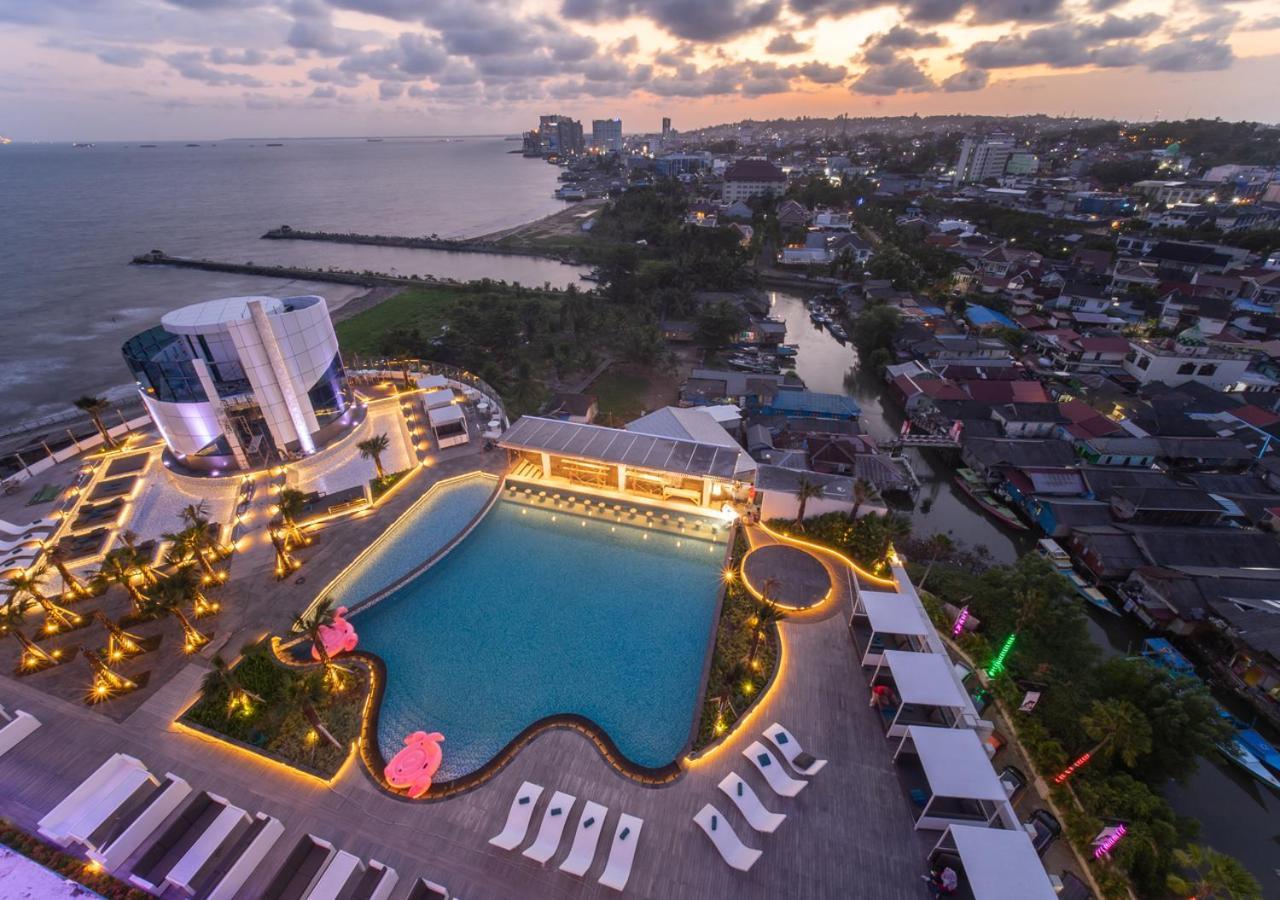 Pentacity Hotel Balikpapan 外观 照片