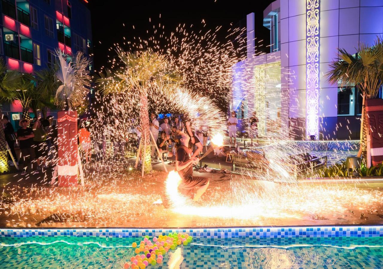 Pentacity Hotel Balikpapan 外观 照片