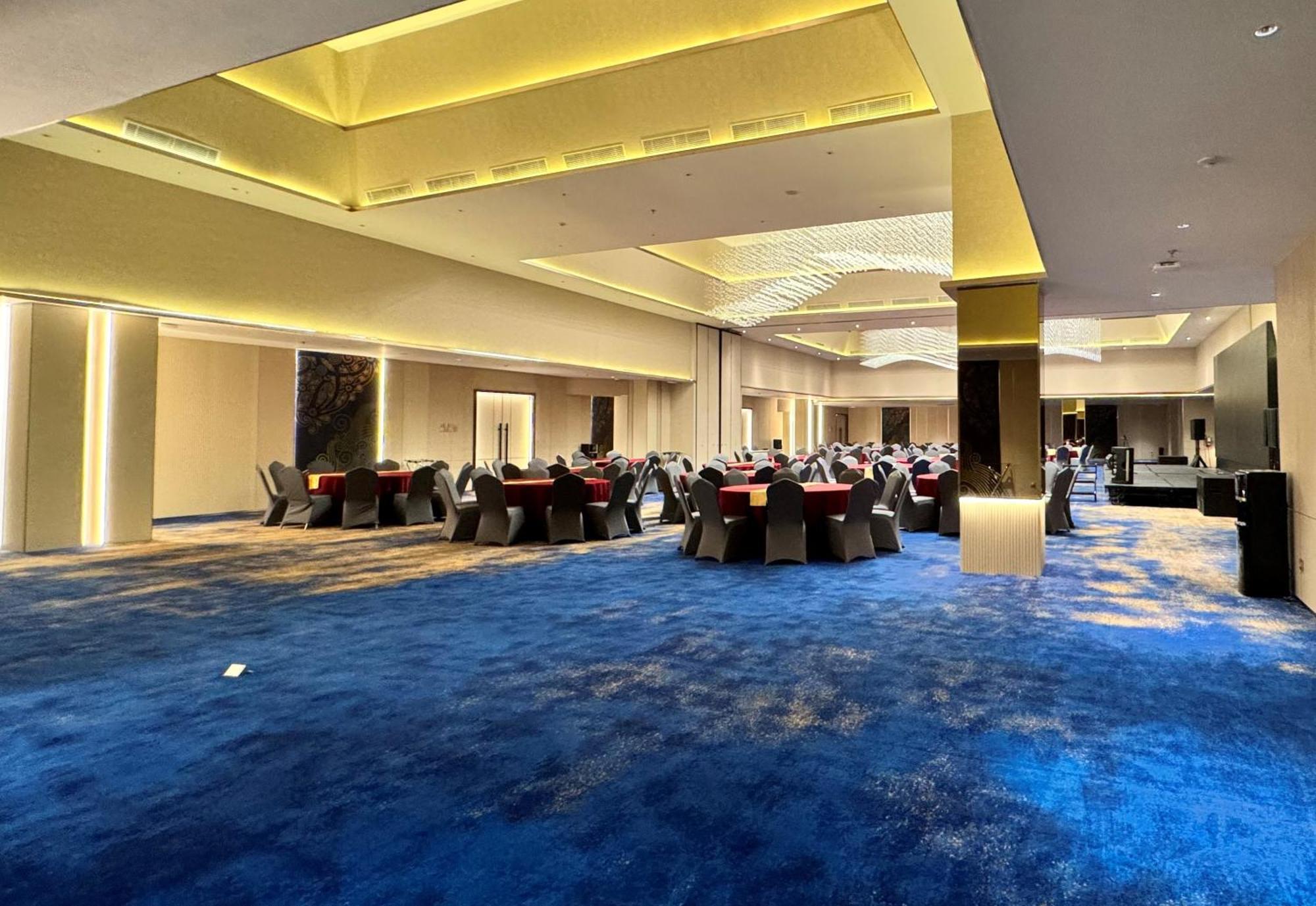 Pentacity Hotel Balikpapan 外观 照片