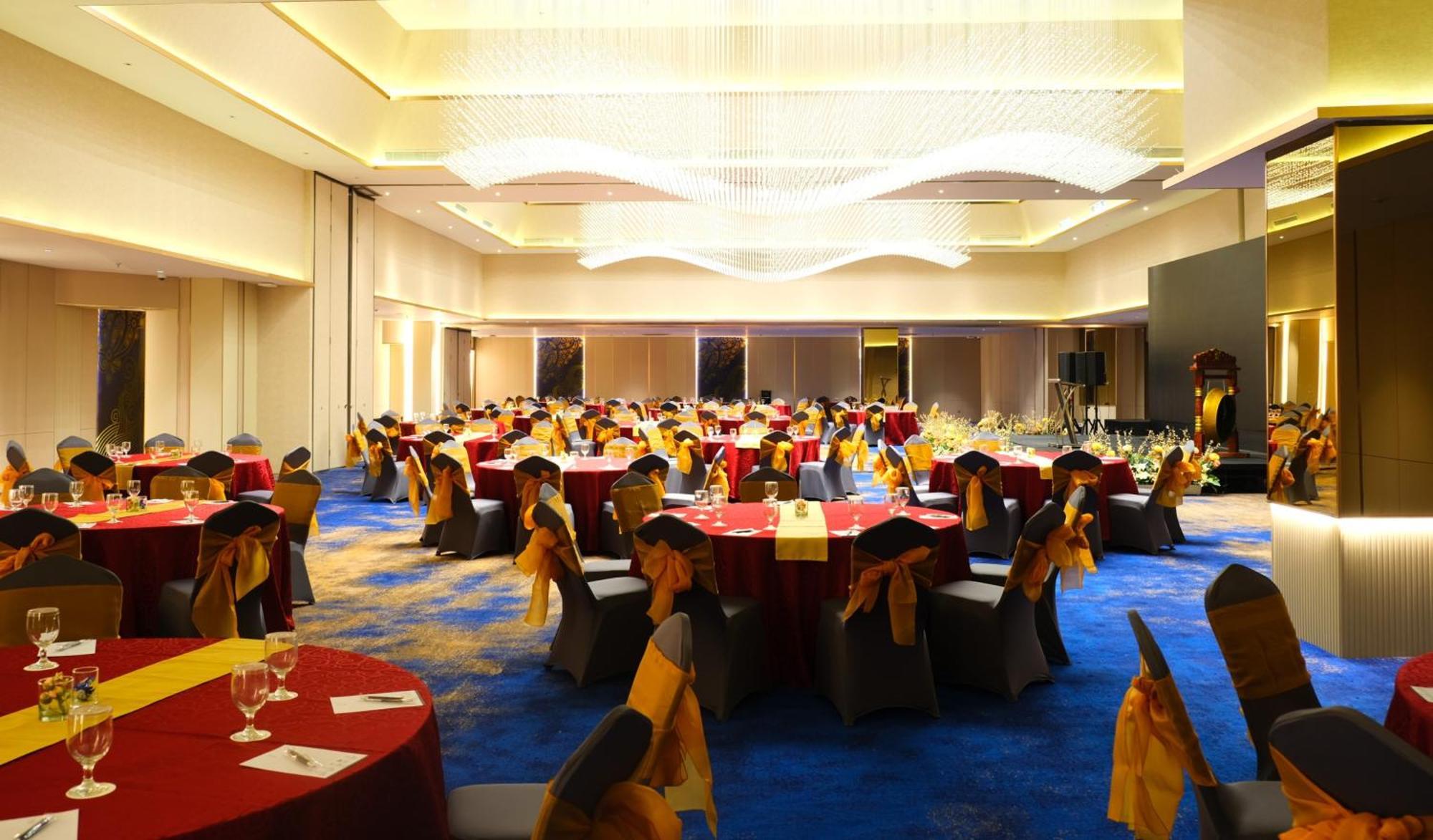 Pentacity Hotel Balikpapan 外观 照片