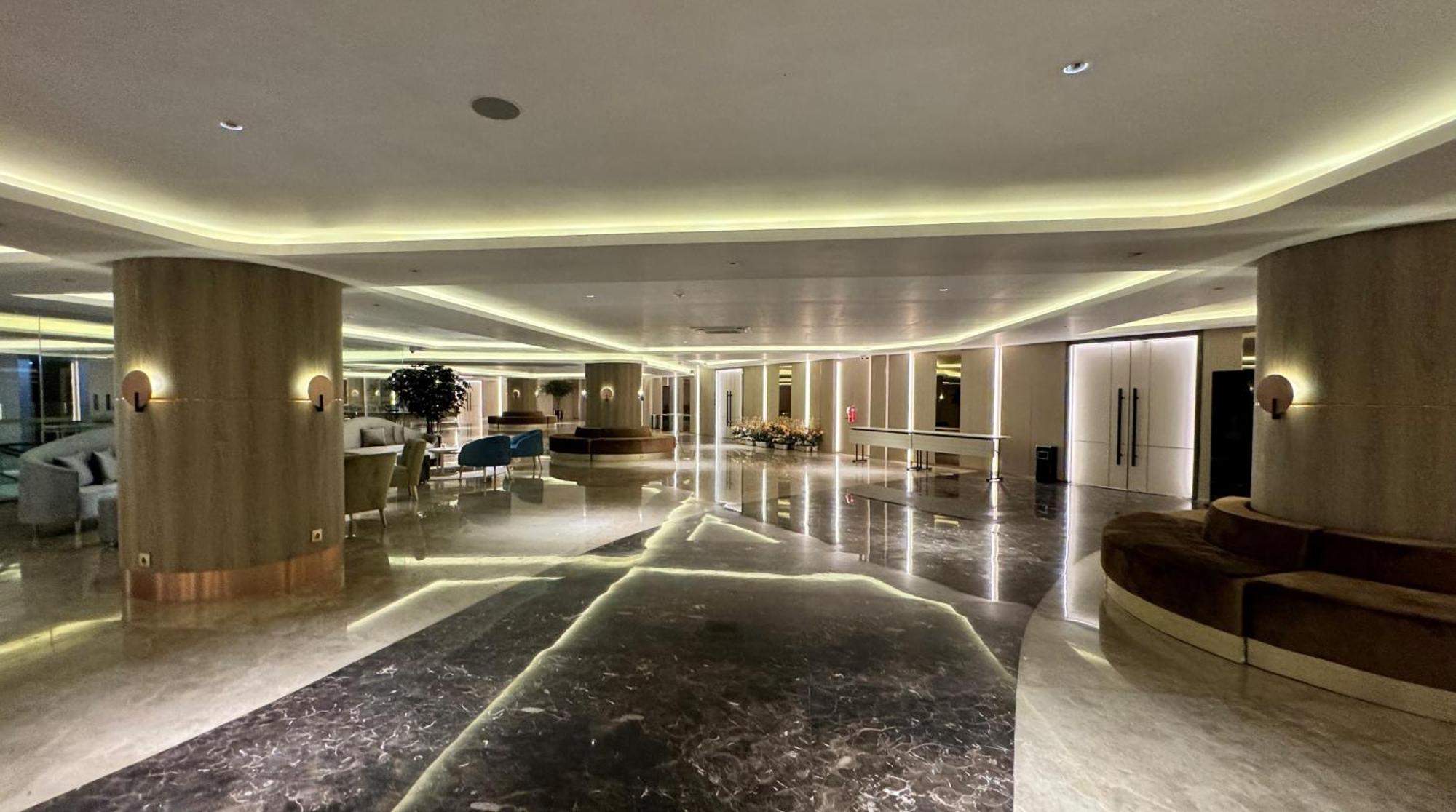 Pentacity Hotel Balikpapan 外观 照片