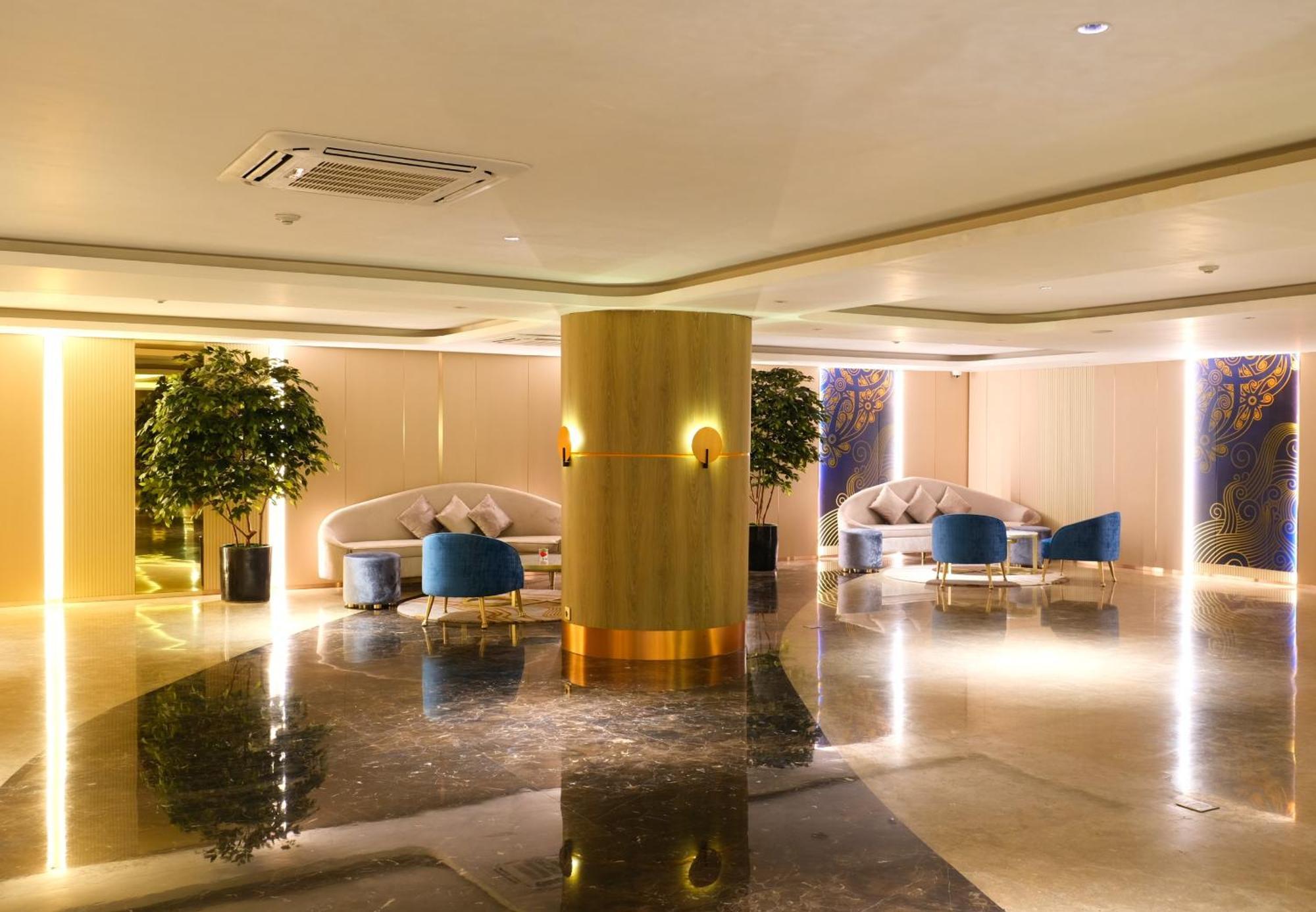 Pentacity Hotel Balikpapan 外观 照片