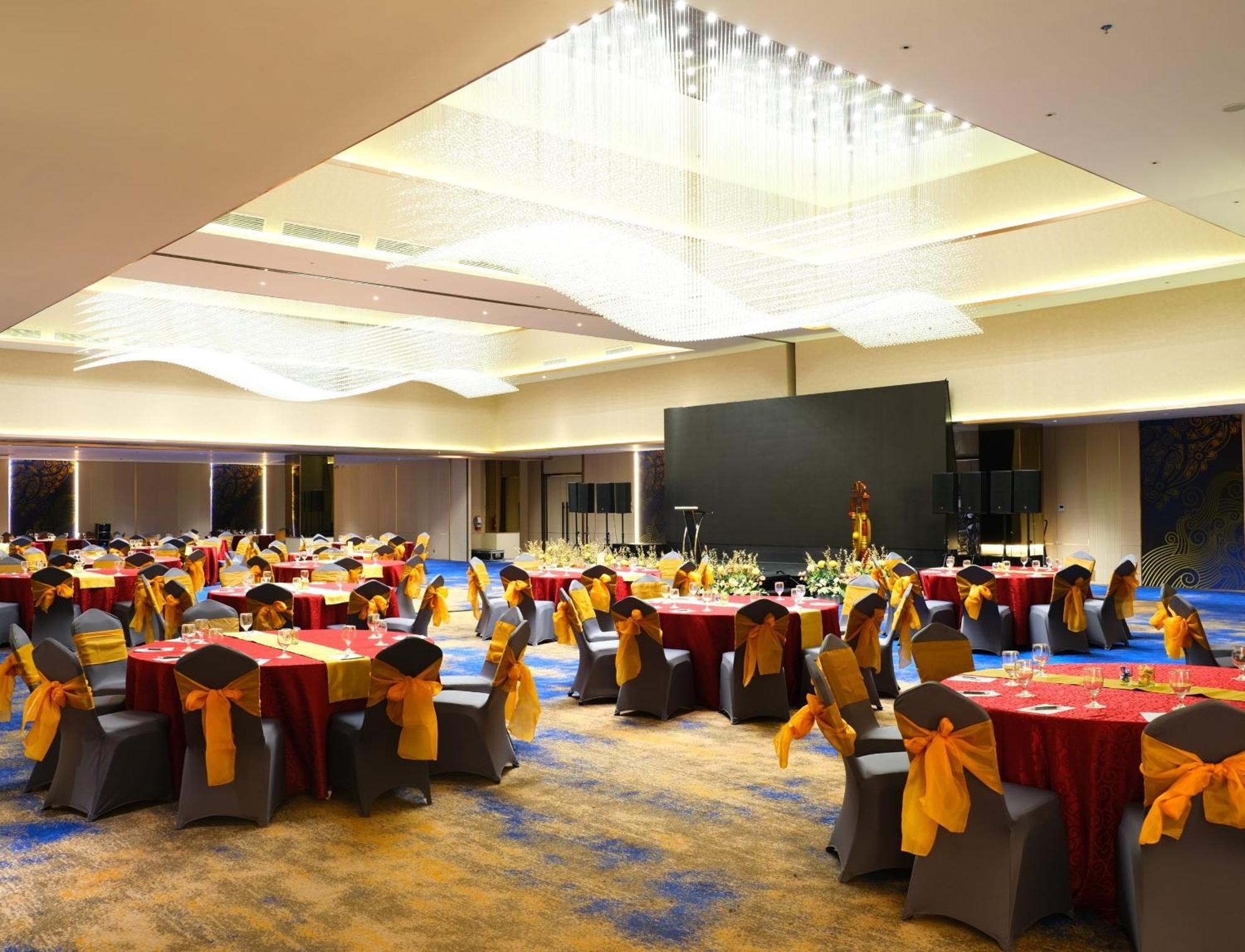 Pentacity Hotel Balikpapan 外观 照片