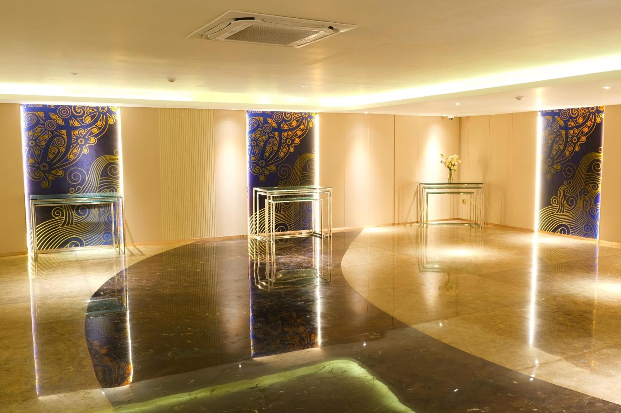 Pentacity Hotel Balikpapan 外观 照片